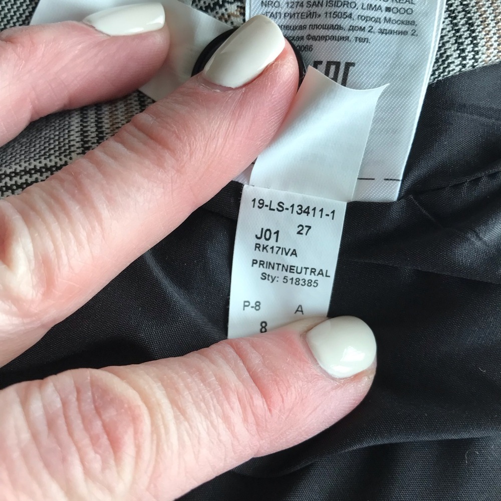 Banana Republic Long and Lean Blazer - Picture 6 of 7